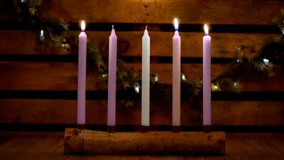 Country Advent Joy Candles