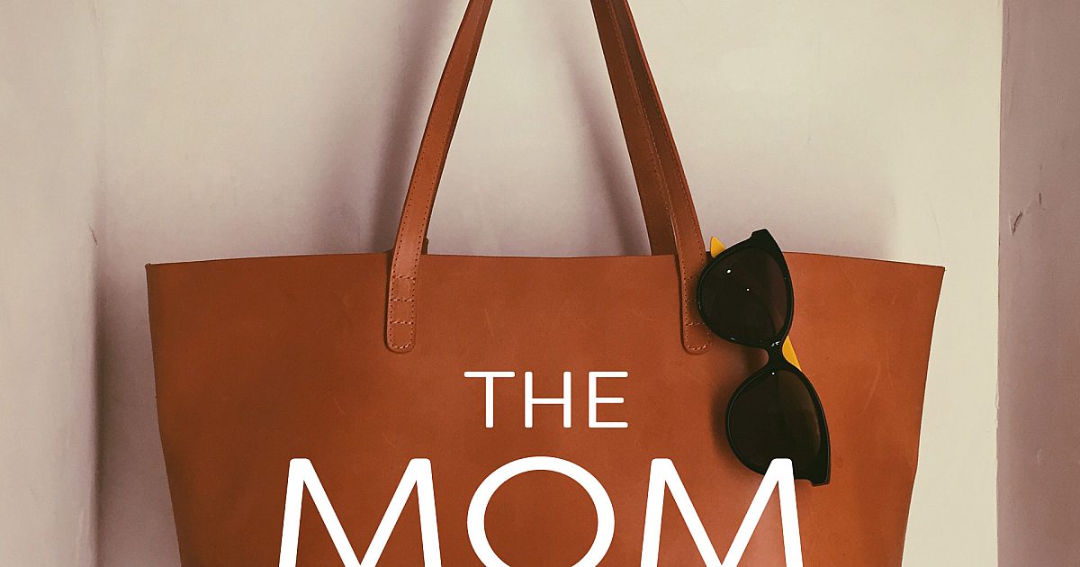 Mom Purse Essentials (15 Things You Should Always Carry) - Merrick's Art